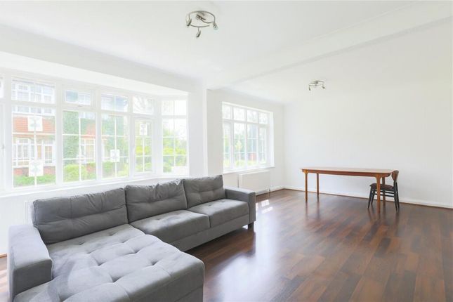 Thumbnail Flat to rent in Torrington Park, North Finchley, London
