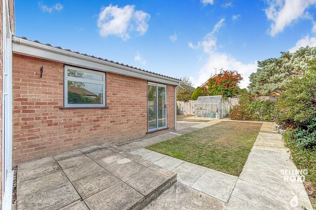 83 Hurst Park Road, Twyford, Berkshire photo 3