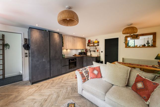 75a Bell Street, Reigate photo 5