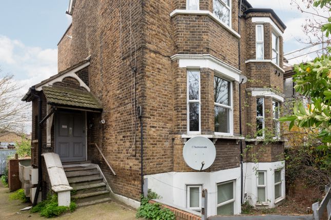 Thumbnail Flat to rent in Kingswood Road, Leytonstone, London