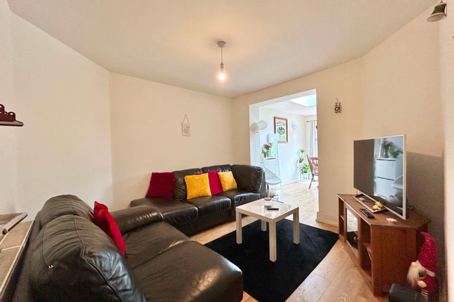 Flat 1, 10 Priestley Avenue, Exeter photo 2