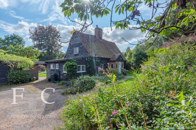 Country house for sale in Wormley West End, Broxbourne