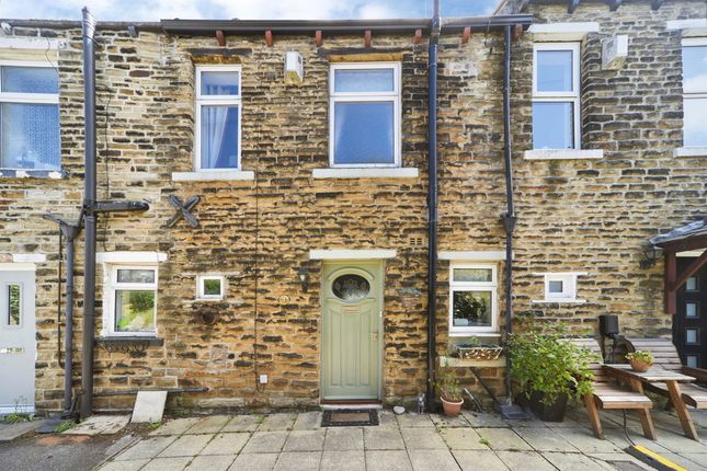 1-bed house on 21, Moorside Terrace, BRADFORD, £95,000