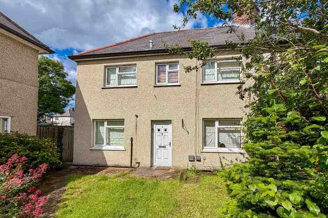 16, Third Avenue, Wrexham photo 4