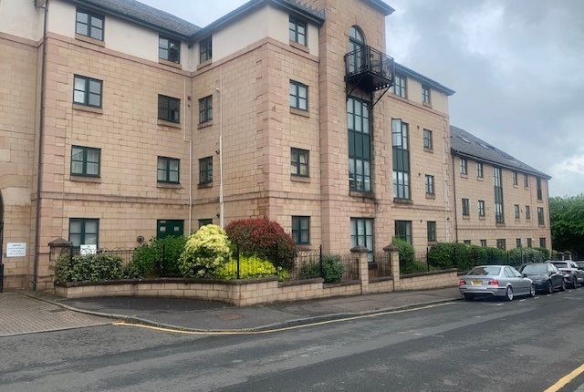 Thumbnail Flat to rent in South Gray Street, Newington, Edinburgh