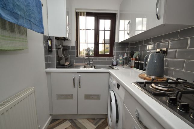 29 Tay Court, Eccleshill photo 5
