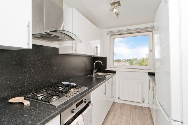 14/6, Oxgangs Farm Drive, Edinburgh photo 4