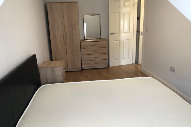 Flat to rent in Princess Road West, Leicester