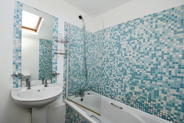 Flat C, 21, Monson Street, Lincolnshire photo 4