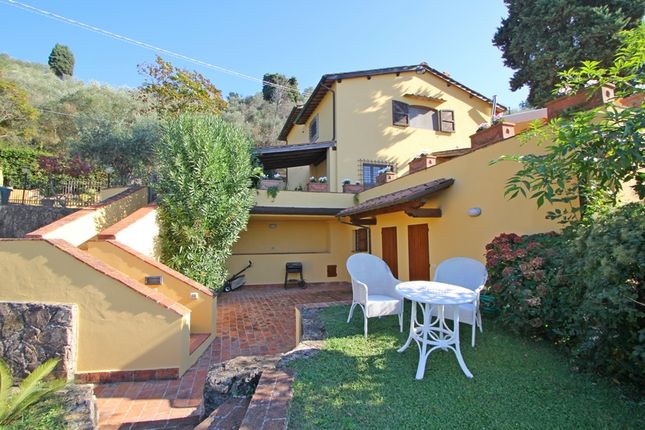 Villa for sale in Bargecchia-Corsanico, Camaiore, Lucca, Tuscany, Italy