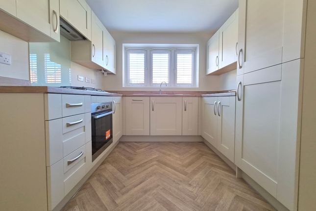 1 Beckside Way, Scarborough photo 4
