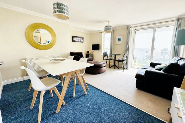 Flat for sale in Cliff Road, Seascapes Cliff Road