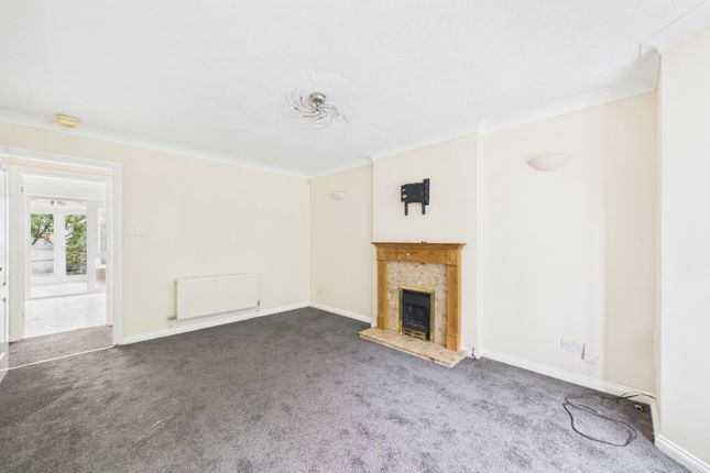 34, Devonshire Park, Reading photo 3