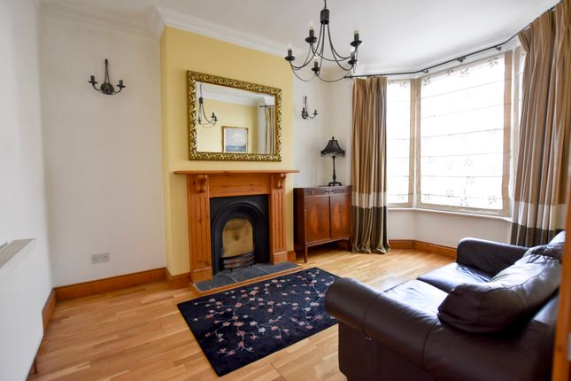 98 Knighton Road, Leicester photo 4