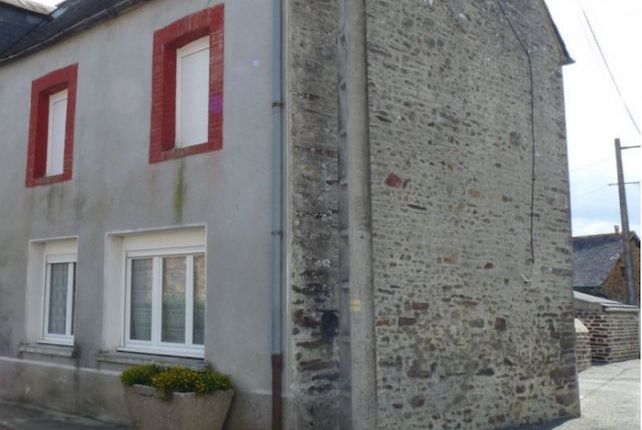 Property for sale in Madre, Pays-De-La-Loire, 53250, France