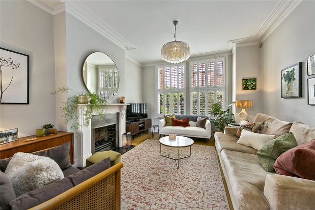 81, Crown Road, St Margarets photo 2