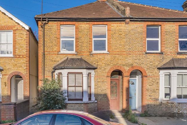 2-bed flat on 25A, Hardman Road, Kingston Upon Thames, £350,000