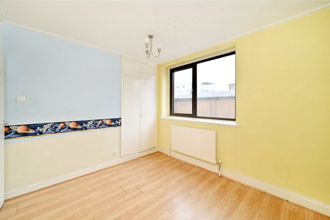 Flat for sale in Queens Court, 4-8 Finchley Road, St. John's Wood, London