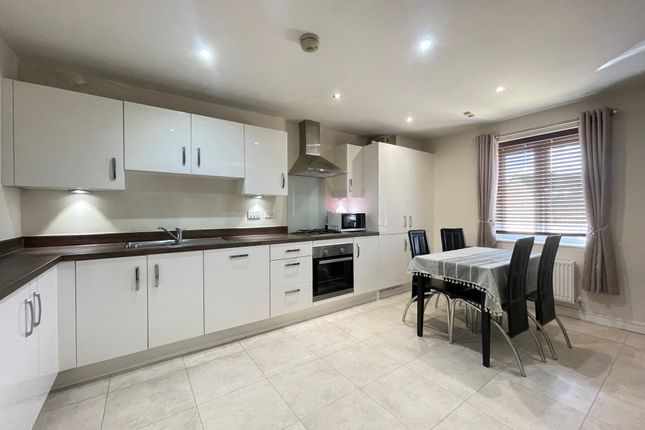 Flat 4, Milton Keynes photo 2