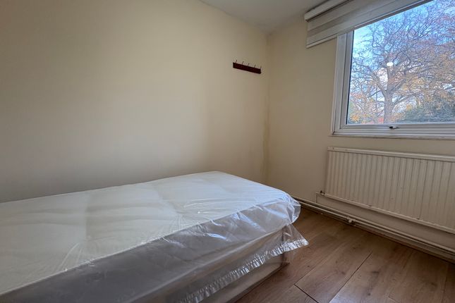 184, Silver Street, London photo 2