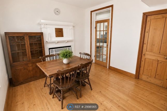 Cranbourne Road, London photo 5