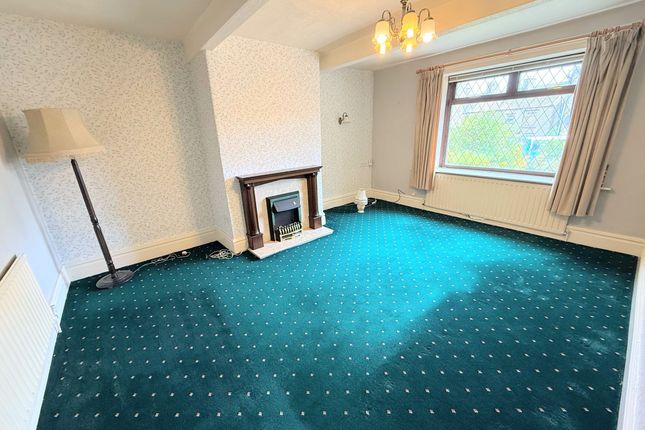 31 Chapel Street, Bradford photo 2