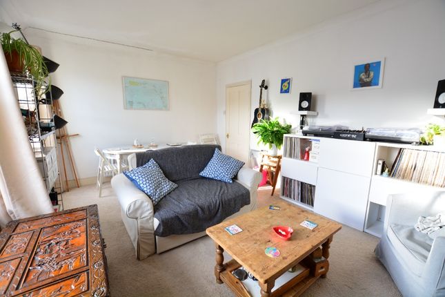 Flat to rent in Goldstone Road, Hove