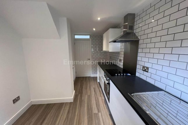 Acacia Place, Johnstone photo 4