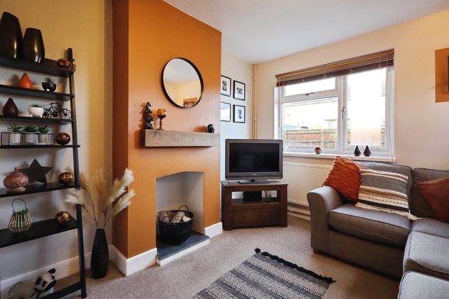 87, Salisbury Drive, Swadlincote photo 4