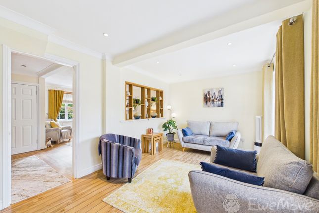 1, Hamilton Close, Bordon photo 4