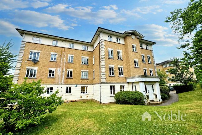 Thumbnail Flat for sale in Monkwood Close, Victoria Road, Romford