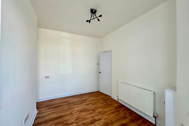 Terraced house to rent in High Street, Stoke-On-Trent