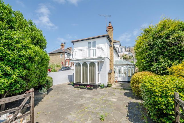 Thumbnail Detached house for sale in New Road, Leigh-On-Sea