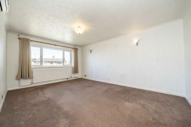 8 Littleton Road, Ashford photo 3