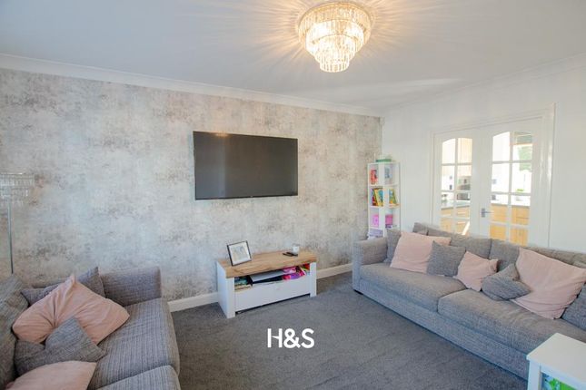 32, Hernefield Road, Birmingham photo 4