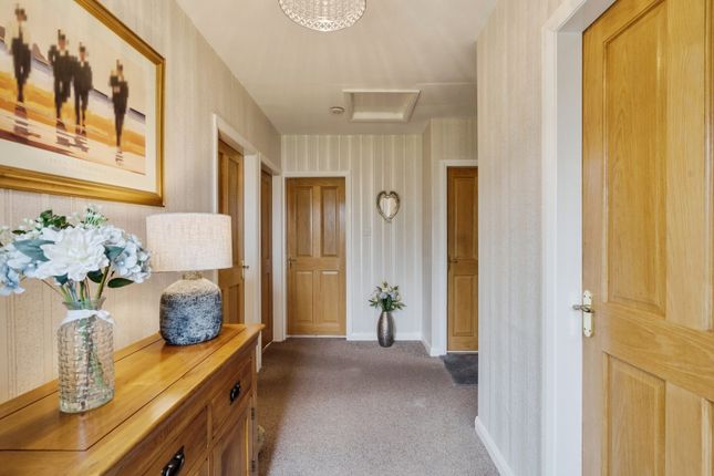 16, Beaumont Drive, Greater Manchester photo 2