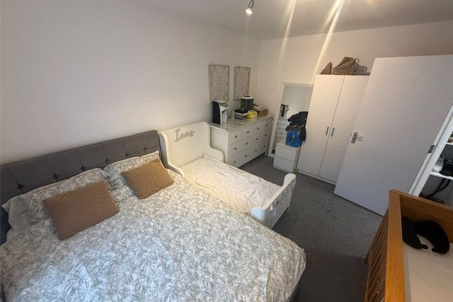 Kenton, Harrow photo 4