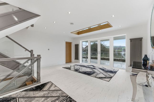 23 Abergarw Meadow, Bridgend photo 4