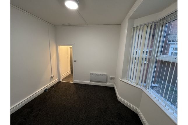 Flat 2, 252, Gillott Road, Birmingham photo 4