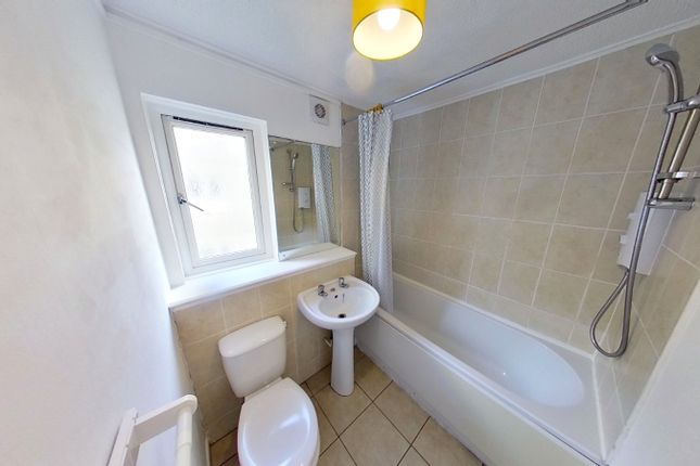 43, Rousay Place, Aberdeen photo 3