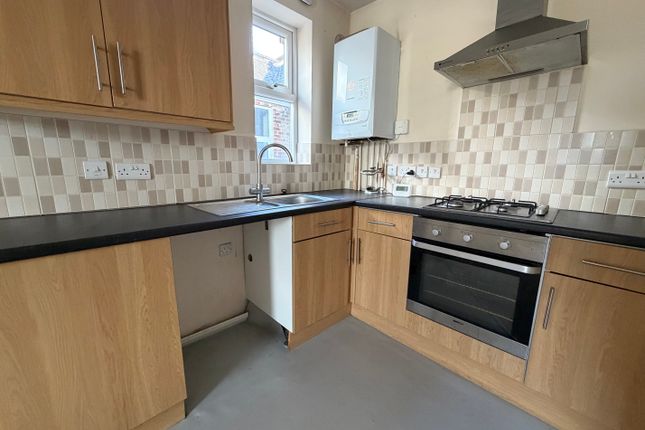 Flat 4, 290, Southampton Road, Eastleigh photo 2
