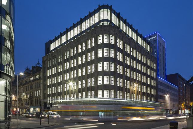 Office to let in 100 Queen Street, Glasgow, Scotland