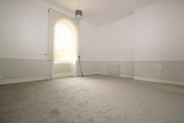 Flat for sale in Vicarage Park, Plumstead
