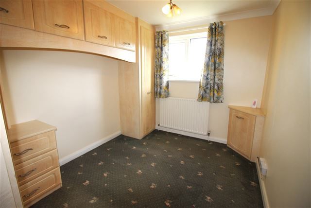 Flat to rent in Hoveringham Court, Swallownest, Sheffield