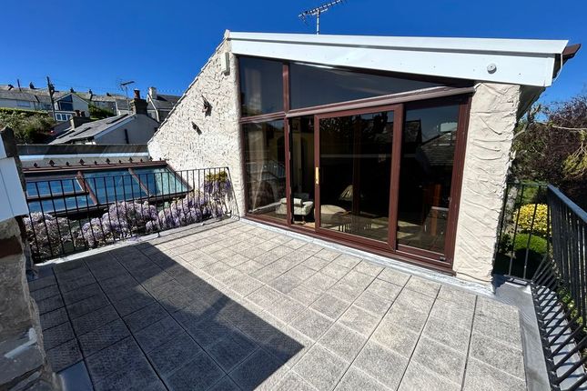 Pen y Garreg, Pen Y Parc Terrace, Llandudno photo 3