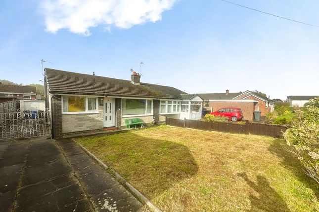 2-bed house on 6, Elland Close, Bury, £220,000