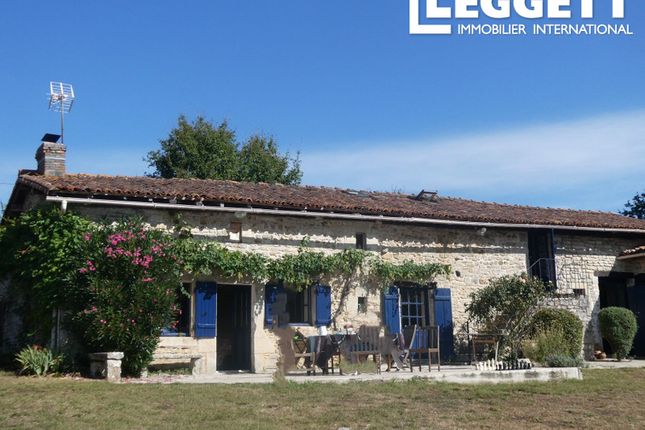 Thumbnail Villa for sale in Champagne-Mouton, Charente, Nouvelle-Aquitaine