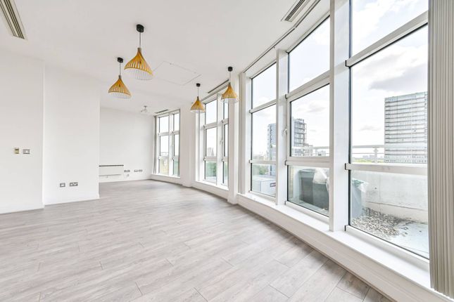 Thumbnail Flat for sale in Oyster Wharf, Battersea, London