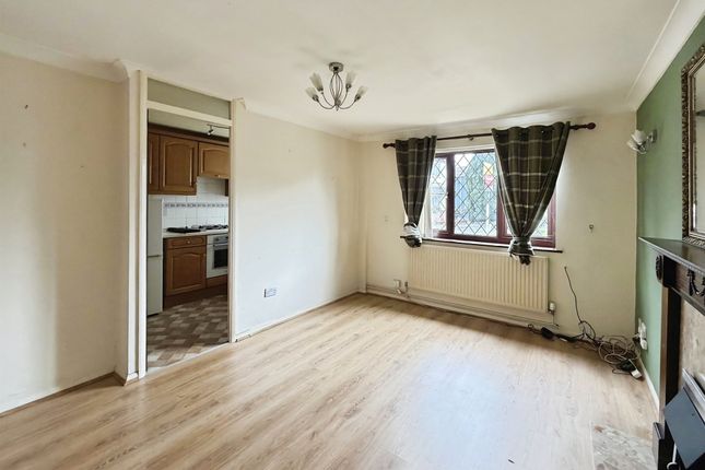 3, Cheverton Close, Derby photo 4