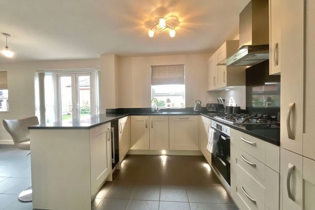 2 Mottershead Way, Crewe photo 2